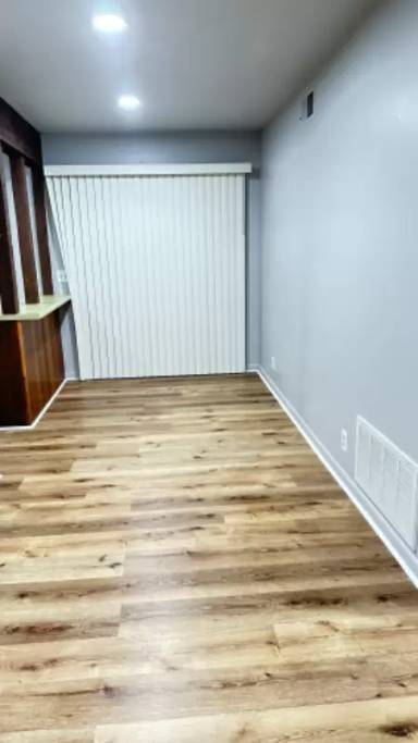 Main picture of 821 E Wayne Ave