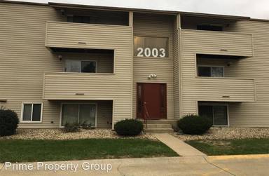 Main picture of 2003 S Mattis Ave