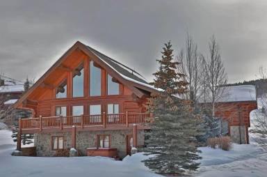 Main picture of 72 Spruce Dr