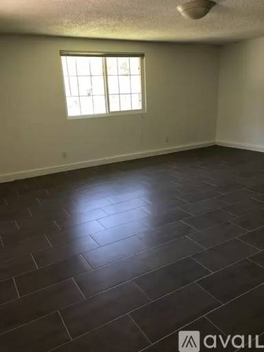 Main picture of 1623 E Autumn Dr