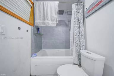 Main picture of 17191 SW 84th Ave