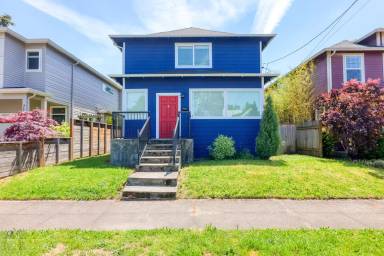 Main picture of 7110 SE Cora St