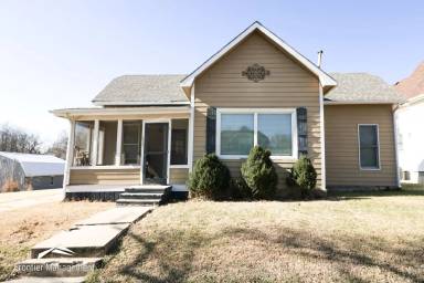 Main picture of 623 Missouri Ave