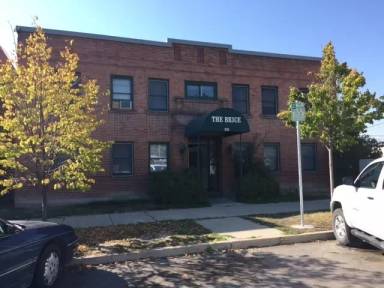 Main picture of 228 2nd Ave E