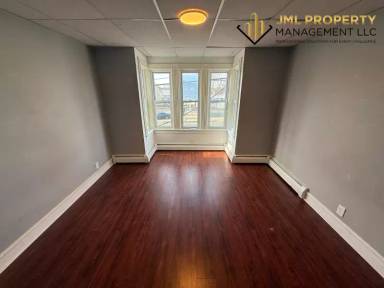 Main picture of 834 Eastern Ave