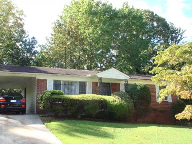 Main picture of 919 Kings Grant Dr NW