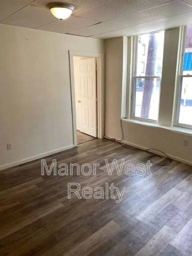 Main picture of 218 W Market St