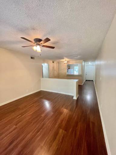 Main picture of 104 Shoals Dr