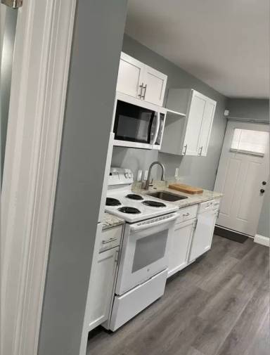 Main picture of 2226 Annapolis Rd