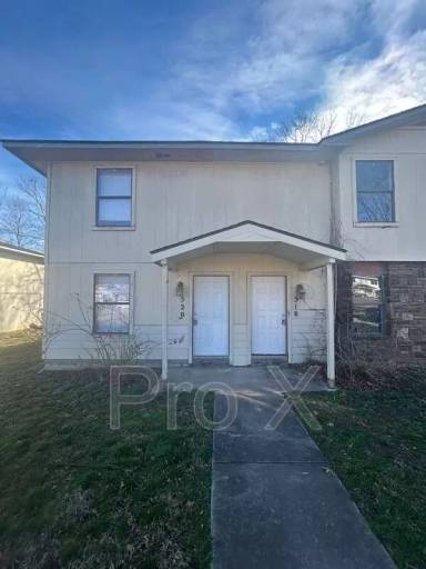 Main picture of 520 N Betty Jo Dr