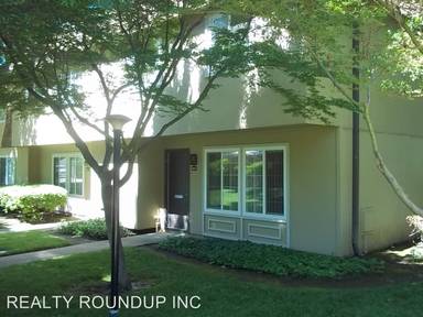 Main picture of 8883 Salmon Falls Dr