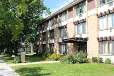 Main picture of 1230 E Auer Ave