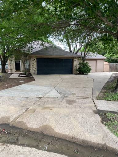 Main picture of 5203 Sutton Ct