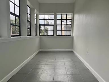 Main picture of 6152 Warren Ave