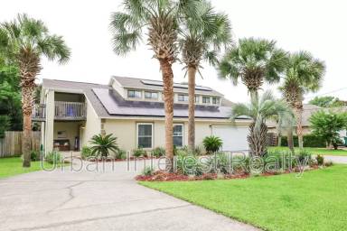 Main picture of 321 Cypress St
