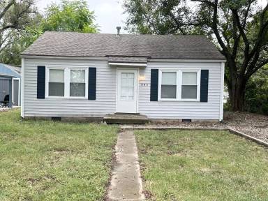 Main picture of 843 SE 33rd St