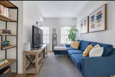 Main picture of 12 W 52nd St