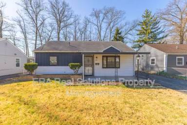 Main picture of 2009 Catalpa Ave