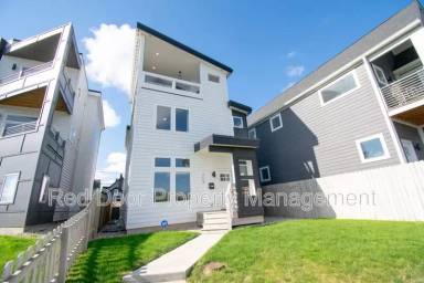 Main picture of 713 Prospect St