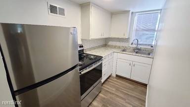 Main picture of 3033 Van Buren Ave