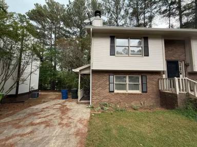 Main picture of 209 Bramble Ct