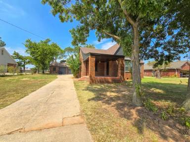 Main picture of 3602 N Union Ave