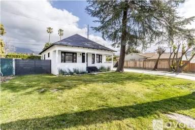 Main picture of 10738 Sherman Grove Ave