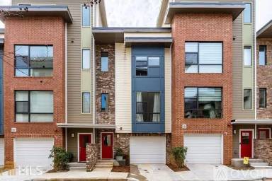 Main picture of 966 Moda Dr