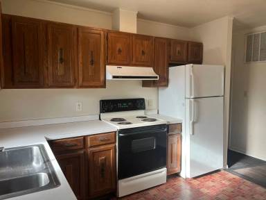 Main picture of 802 Yorktown Blvd