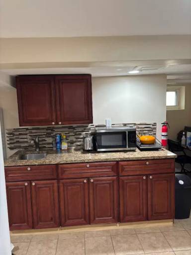 Main picture of 22 Knollwood Ave