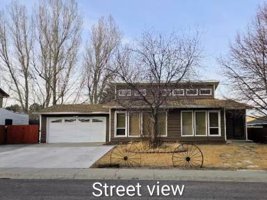 Main picture of 715 Sundance Dr