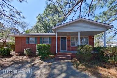 Main picture of 1918 Wayne Ln