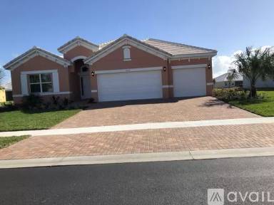 Main picture of 2576 Saint Lucia Cir