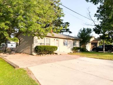 Main picture of 35381 Dern Dr