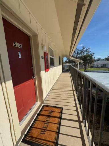 Main picture of 514 Parkdale Mews