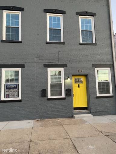 Main picture of 16 E 10th St
