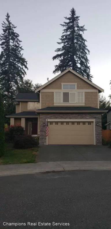 Main picture of 1912 217th Pl SW