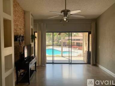 Main picture of 2371 SW 15th St