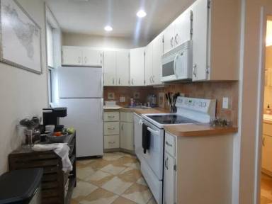 Main picture of 133 Orleans St