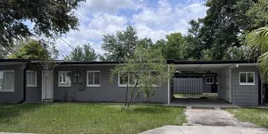 Main picture of 4 E Evans St