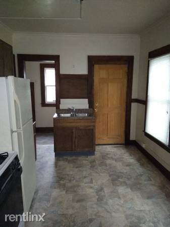 Main picture of 380 Magnolia St