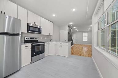 Main picture of 2857 N Opal St