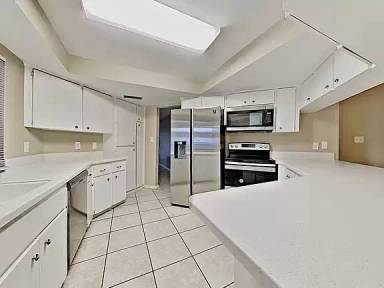 Main picture of 212 Hillcrest Dr