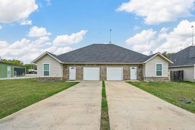 Main picture of 8083 County Road 436