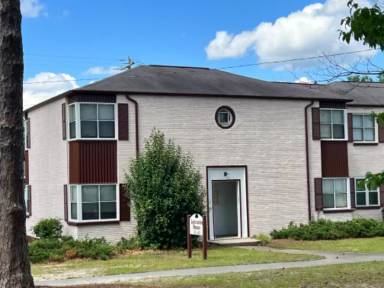 Main picture of Hampton Hills Condominiums