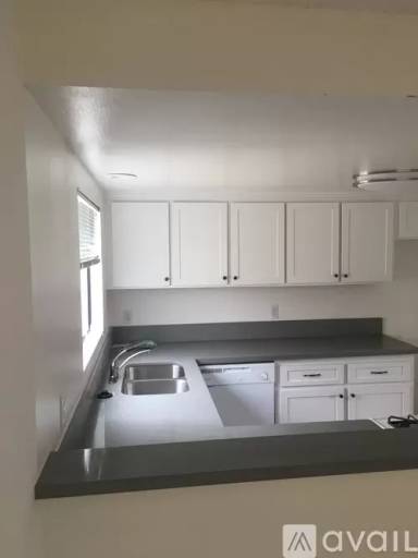 Main picture of 2204 E 4th St