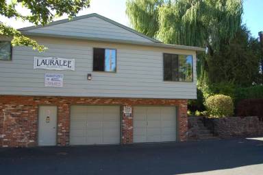 Main picture of 121 SE 31st Ave