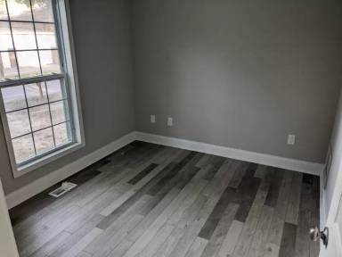 Main picture of 5621 Button St