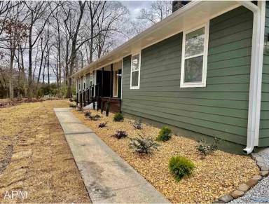 Main picture of 574 W Morgan Rd