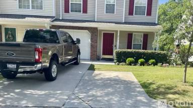 Main picture of 211 Darcy Ave
